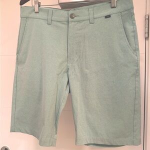 As new Travis Mathew Beck short, new and never worn. 10” inseam 21” outseam.
